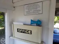 渡轮 待售