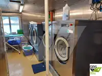 住宿驳船 待售