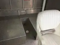 登陆艇，坦克 待售