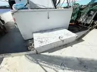 拖网渔船 待售