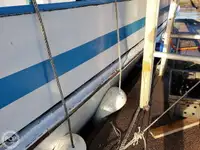 渡轮 待售