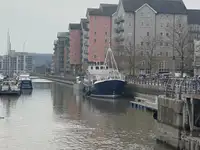 Trawler 出售