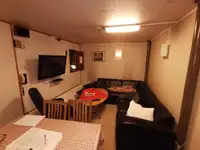 滚装船 待售
