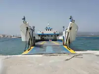 登陆艇，坦克 待售