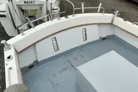 工作船 待售