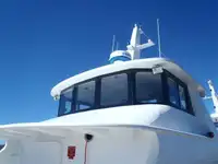 登陆艇，坦克 待售