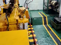 登陆艇，坦克 待售