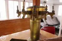 渡轮 待售