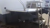 工作船 待售