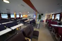 滚装船 待售
