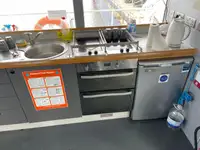 集装箱船 待售