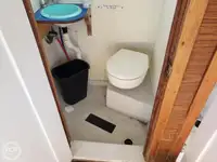 渡轮 待售