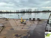 驳船 待售