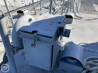 登陆艇，坦克 待售