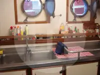 活鱼运输船 待售