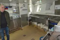 拖船 待售