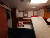 滚装船 待售