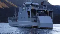 登陆艇，坦克 待售