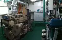 登陆艇，坦克 待售