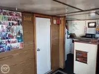 渡轮 待售