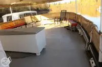 渡轮 待售