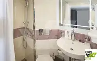 渡轮 待售