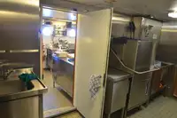 集装箱船 待售