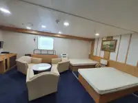 冷藏船 待售