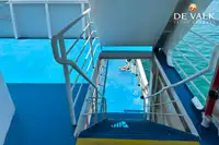 滚装船 待售