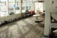 渡轮 待售