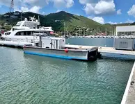 登陆艇，坦克 待售