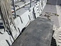 登陆艇，坦克 待售