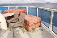 渡轮 待售