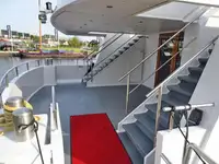 邮轮 待售