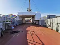 滚装船 待售