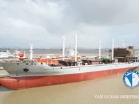 冷藏船 待售