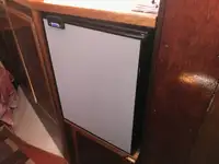 拖船 待售