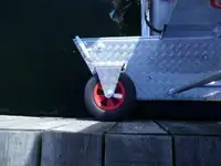 潜水支持 出售