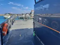 海上风电场服务船 待售