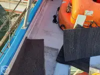 渡轮 待售