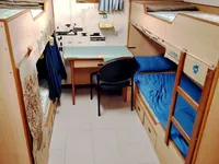 登陆艇，坦克 待售