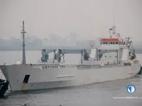 冷藏船 待售