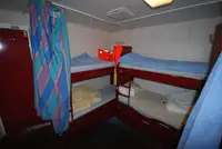登陆艇，坦克 待售