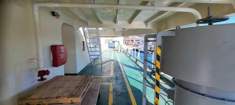 滚装船 待售