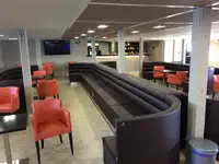 登陆艇，坦克 待售