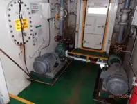 登陆艇，坦克 待售