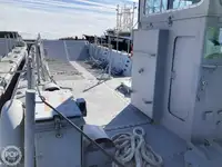 登陆艇，坦克 待售