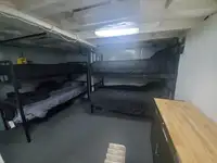 登陆艇，坦克 待售