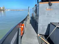 海上风电场服务船 待售