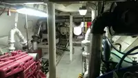 滚装船 待售